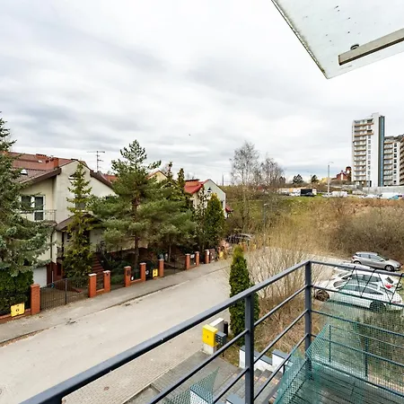 Appartamento Bernadowo Comfy By Bookinghost Gdynia